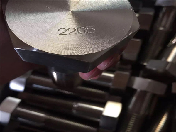 en 1.4462 f51 uns s31803 saf 2205 screw